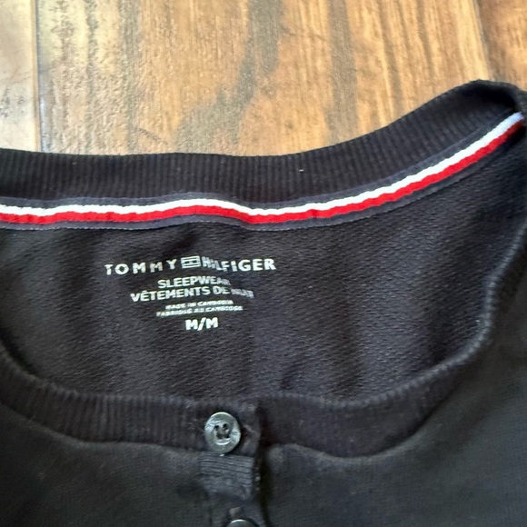 Tommy Hilfiger Black Long Sleeve Tee - Picture 4 of 5